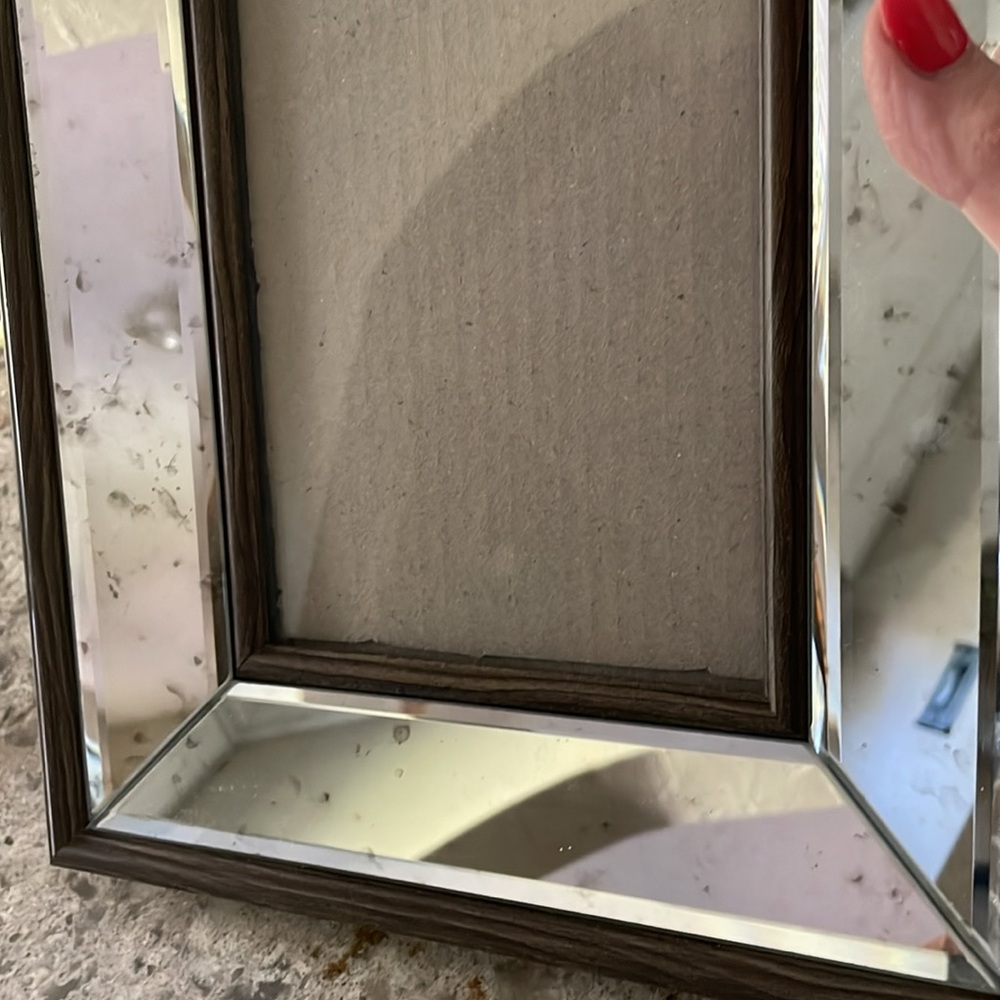 Tahari Home Elegant Mirrored 9” x 11” Picture Frame - Picture 4 of 4